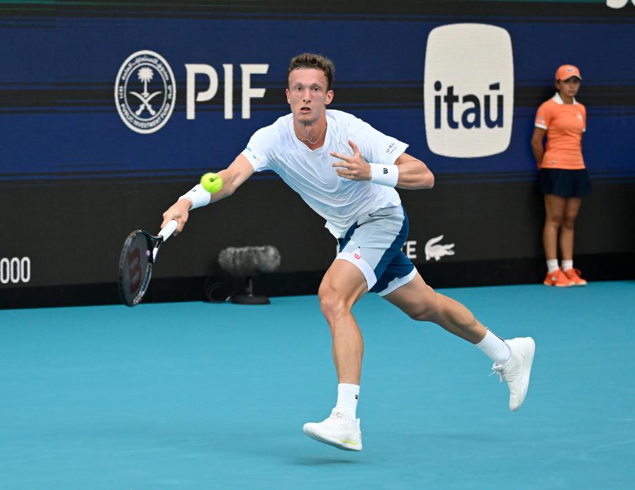 乐鱼-仅用时75分钟 莱赫卡2-0菲斯生涯首进大师赛决赛